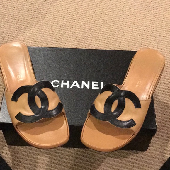 CHANEL Shoes - 🔴CHANEL TWO TONE SANDALS, BOX & DUST BAGS